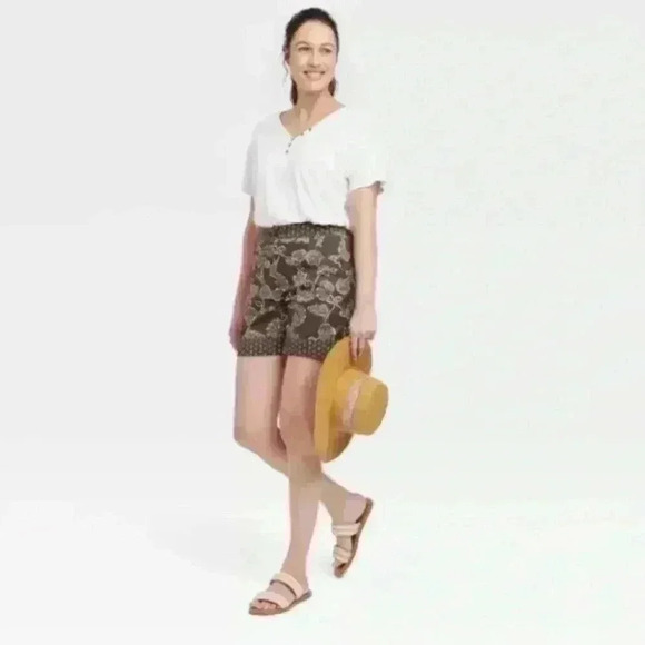 Women's High-Rise Relaxed Fit Pull-On Shorts - Knox Rose Brown Floral XXL - Picture 2 of 9